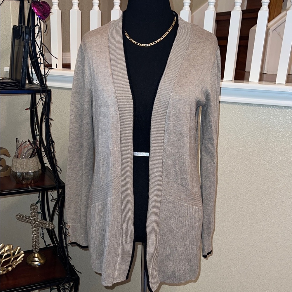 Elegant Beige Women's Cardigan Sweater